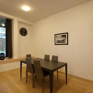 https://european-institutions-apartments.brusselshotelsbook.com